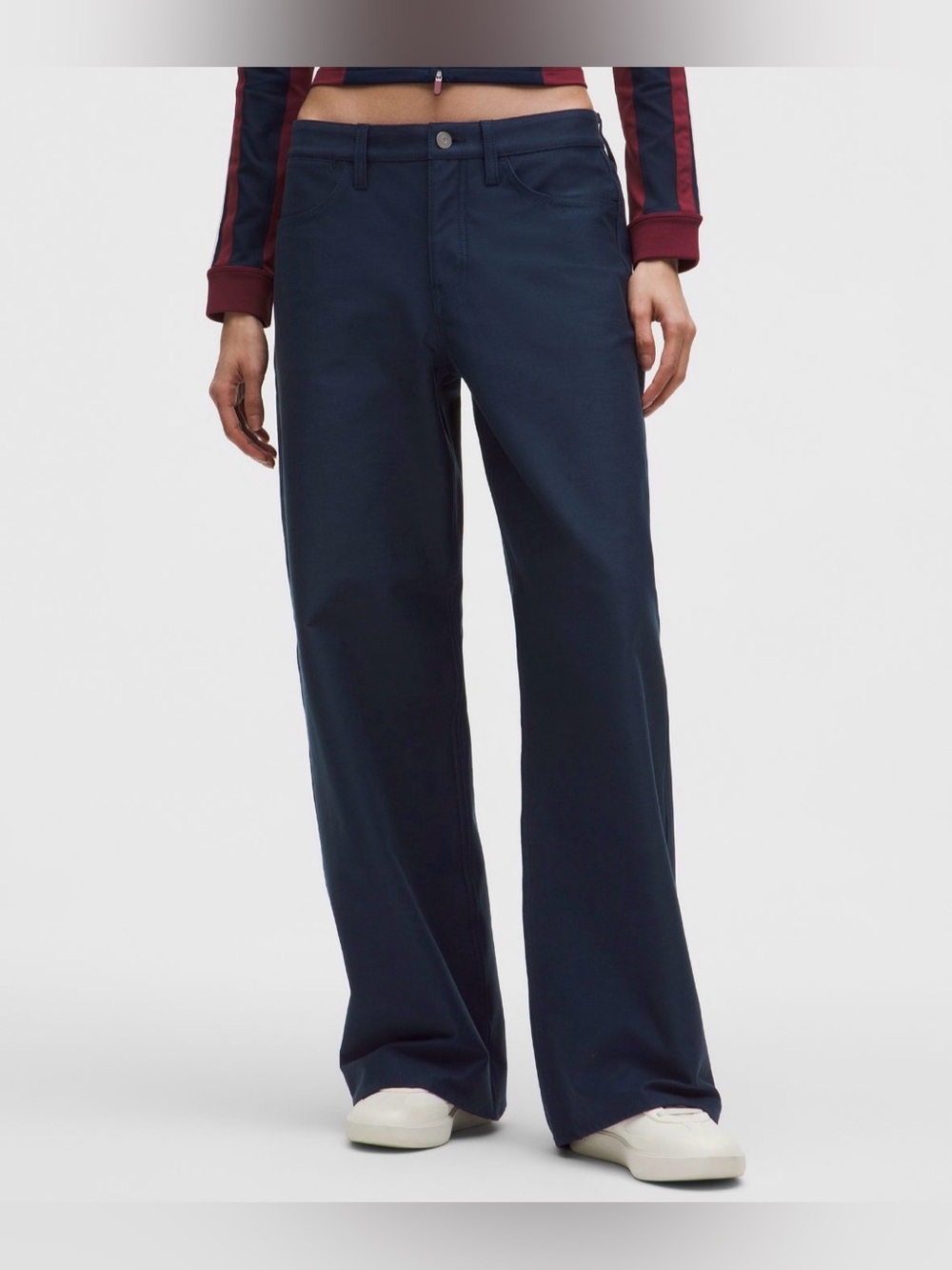 Lululemon EasyFive Low-Rise Classic Wide-Leg Pant